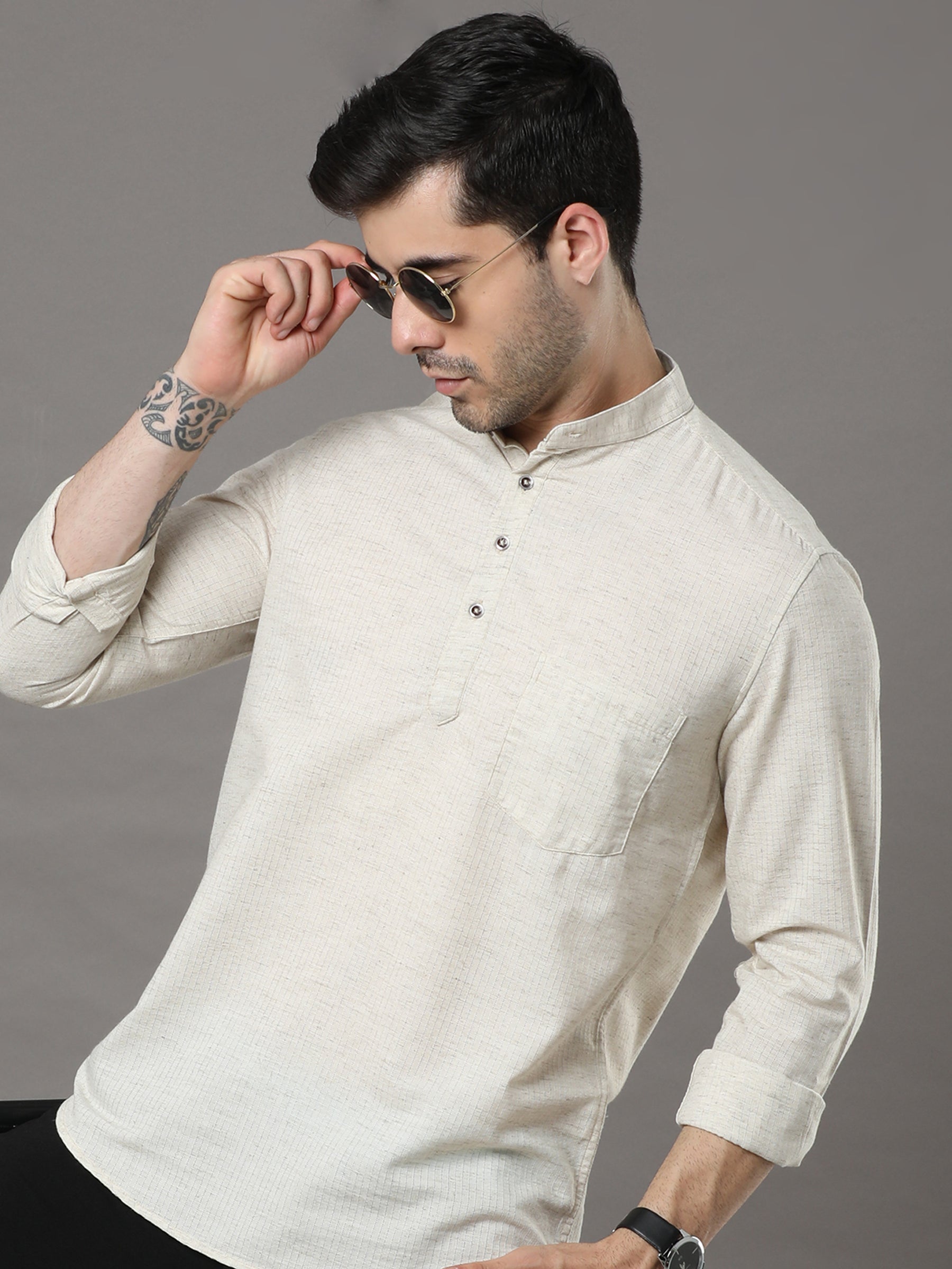 Indo Cream Solid Kurta Kurta Bushirtin