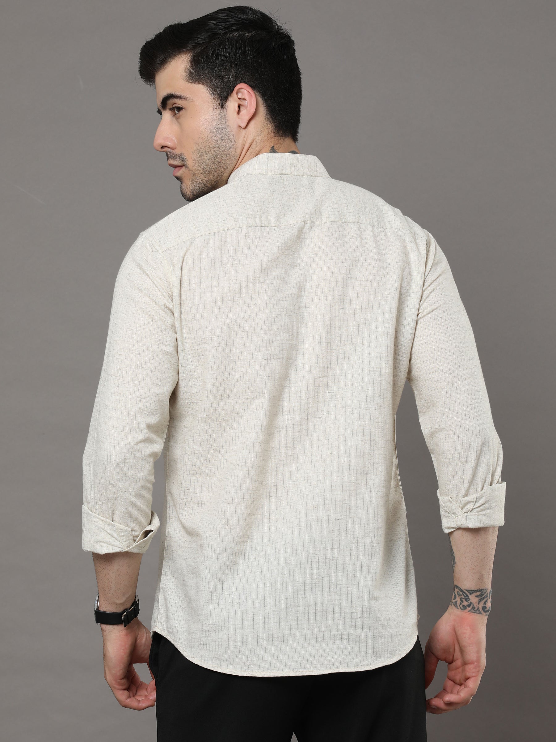Indo Cream Solid Kurta Kurta Bushirtin