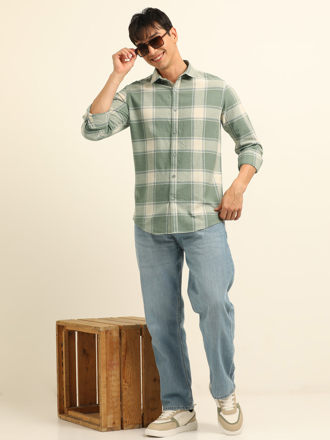 Pista Green Checks Regular Fit Shirt Checks Shirt Bushirt