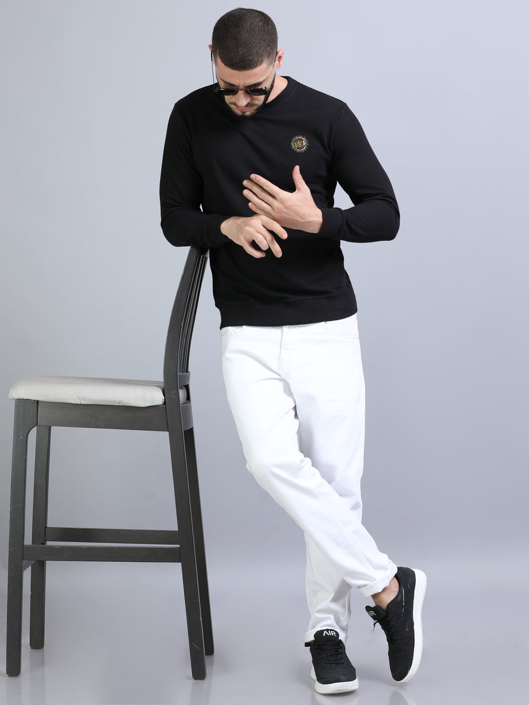 Acrylic Black Solid Sweatshirt Sweatshirt Bushirt