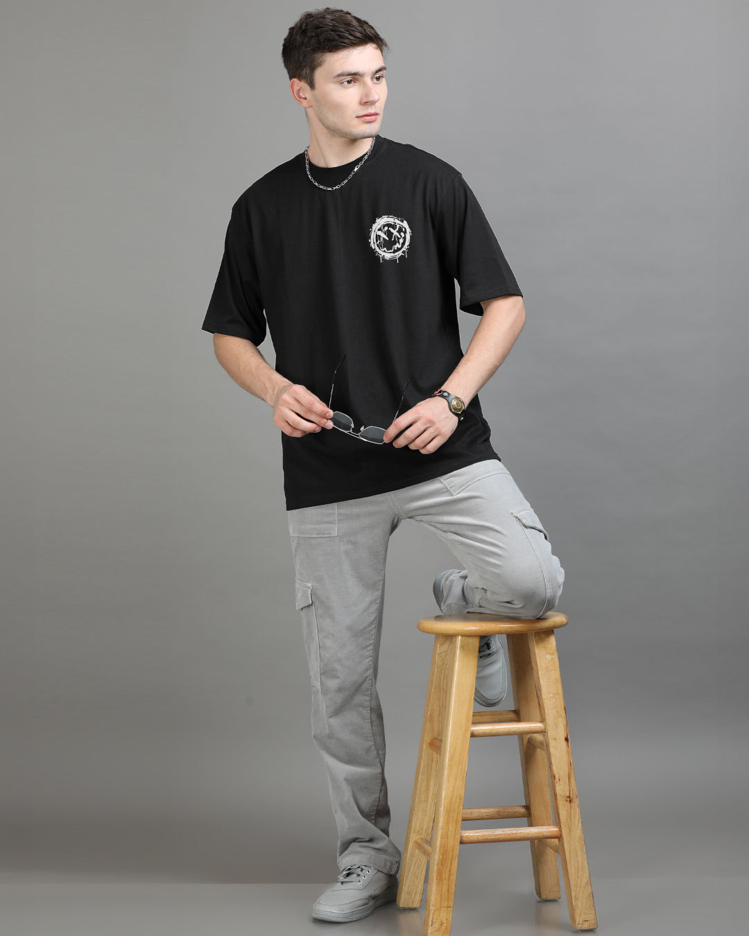 Transforming theatrics Oversize T-Shirt Oversize T-Shirt Bushirt