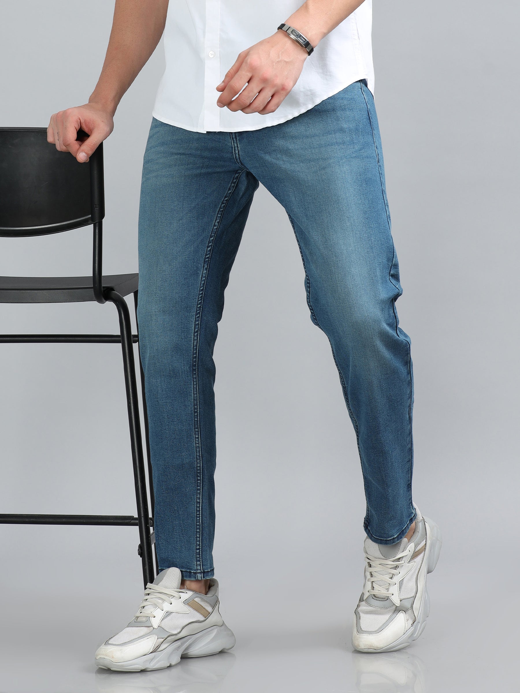 Pebble Blue Solid Slim Fit Jeans Jeans Bushirt