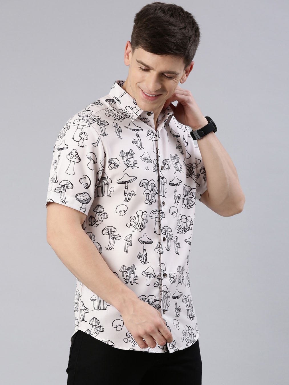 Doodle Mashroom Cream Shirt Printed Shirt Bushirt   