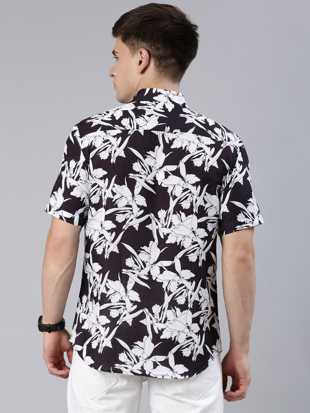 Seasonal Flower Black Shirt Printed Shirt Bushirt