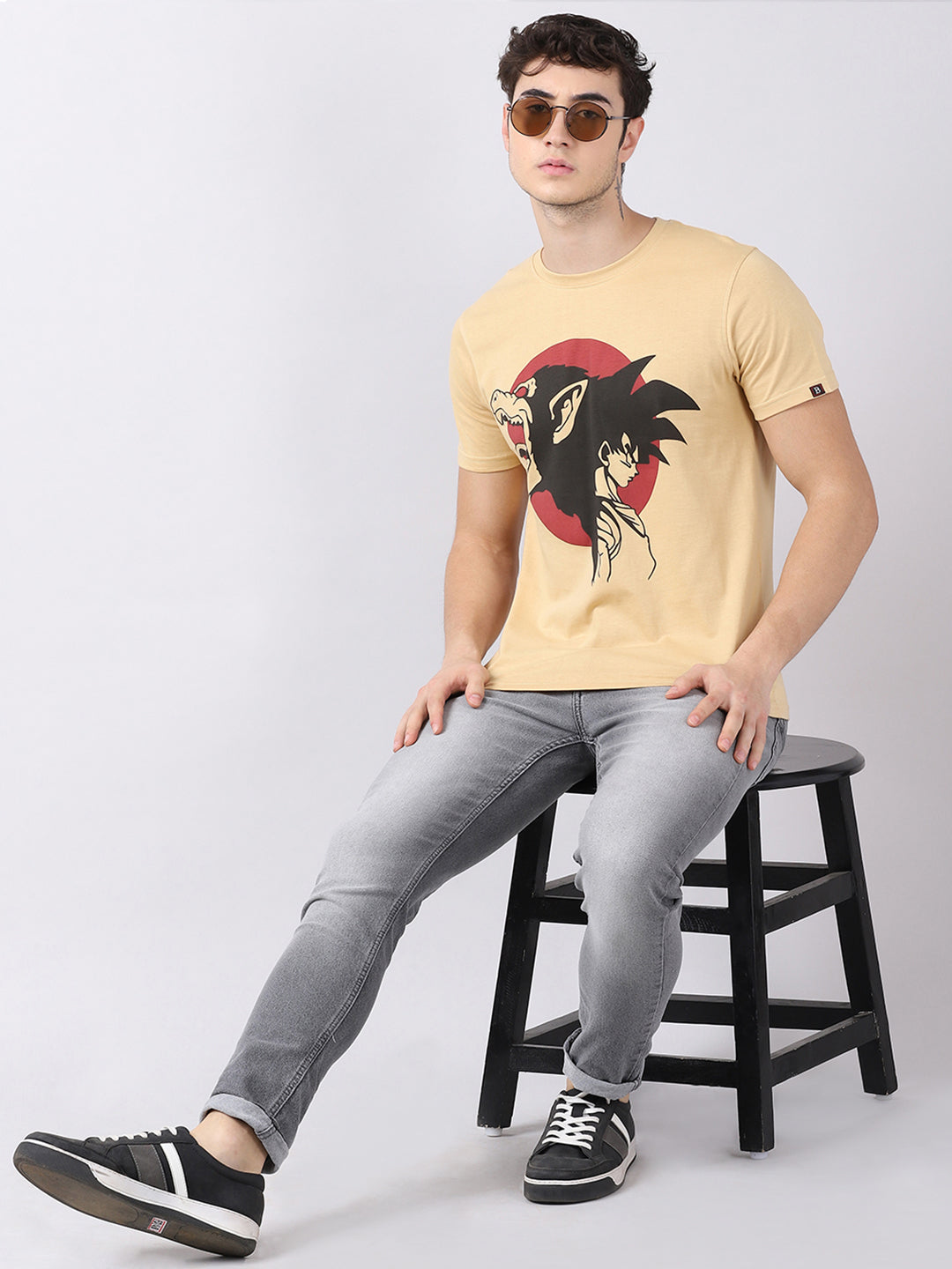 Beige Anime T-Shirt Graphic T-Shirts Bushirt