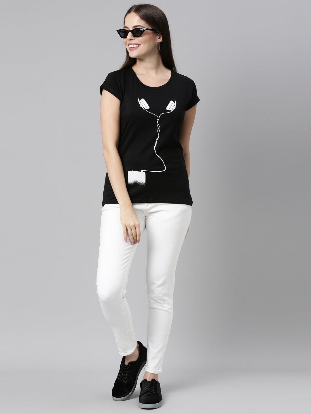 Headphone T-Shirt Women's Graphic Tees Bushirt