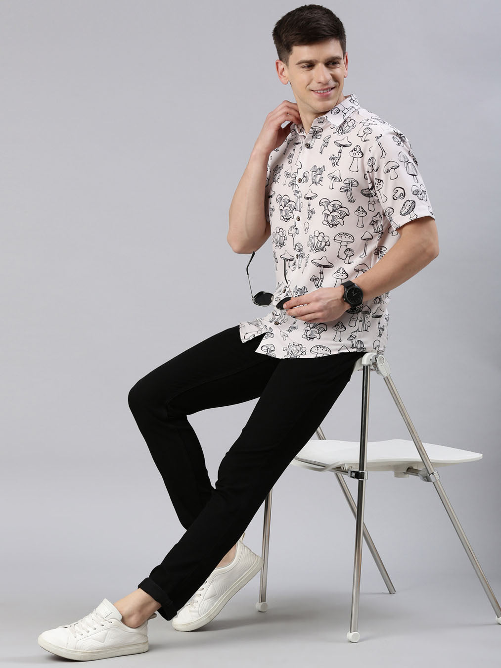 Doodle Mashroom Cream Shirt Printed Shirt Bushirt