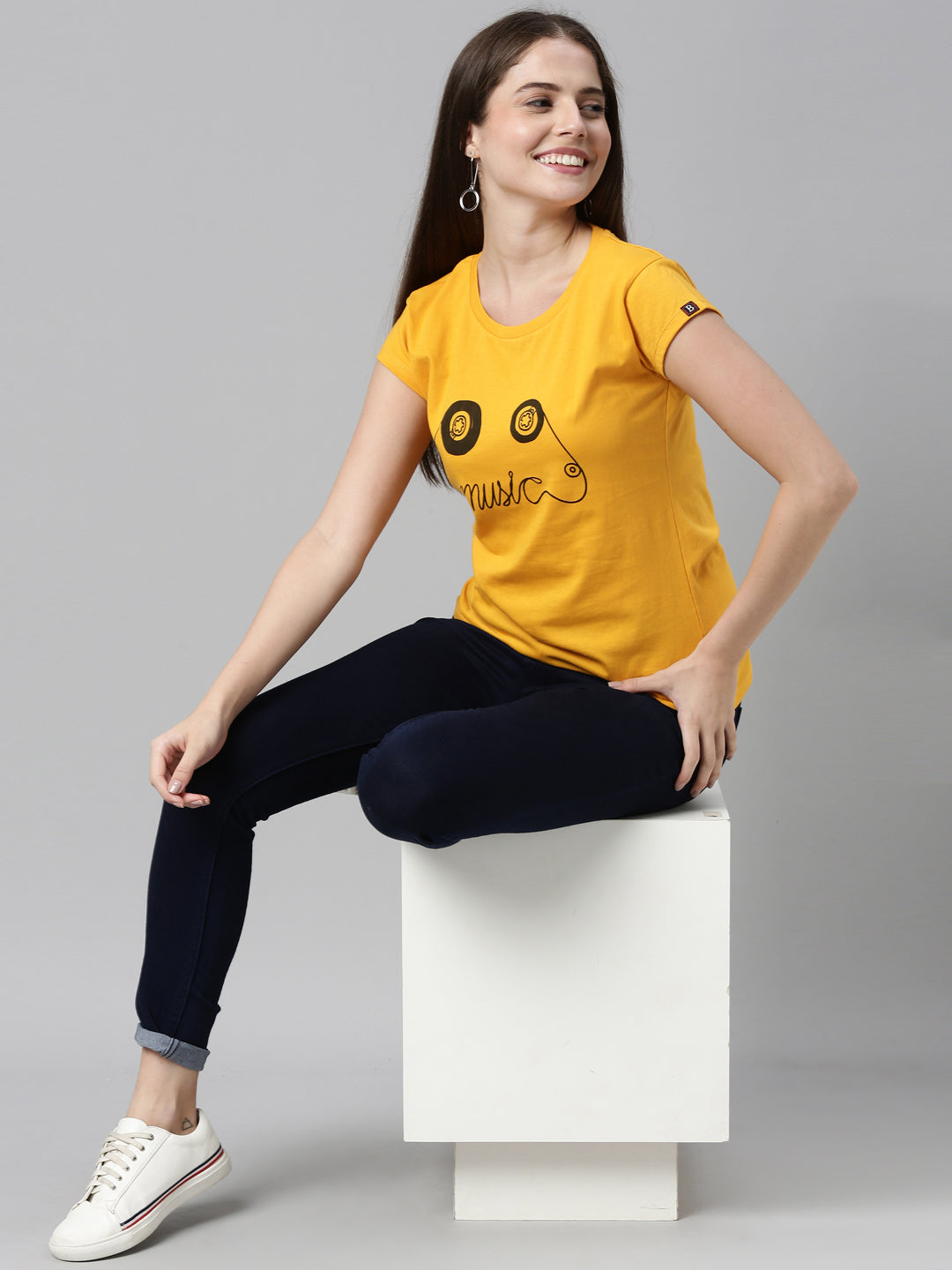 Music T-Shirt Women's Graphic Tees Bushirt