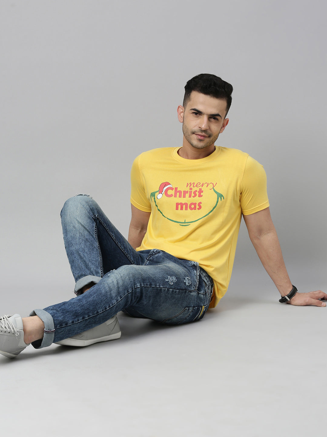 Merry Christmas T-Shirt Graphic T-Shirts Bushirt