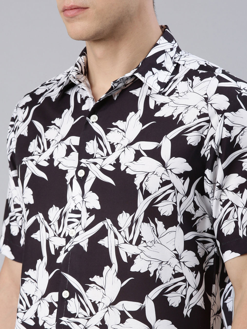 Seasonal Flower Black Shirt Printed Shirt Bushirt