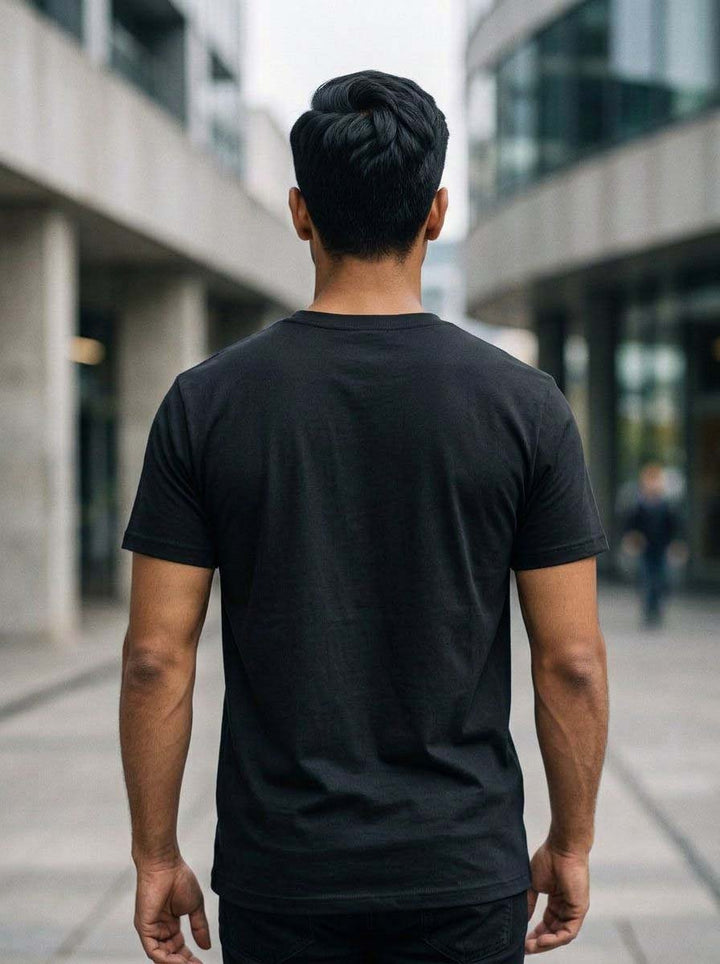 Share Signal Black Classic Fit T-Shirt